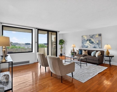429 N Street Sw - Photo Thumbnail 1