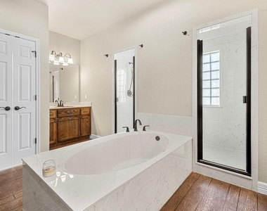 208 Terry Meadow Ln - Photo Thumbnail 20