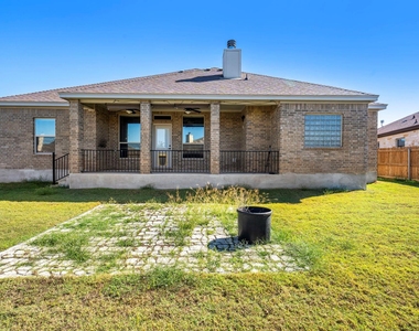 208 Terry Meadow Ln - Photo Thumbnail 29
