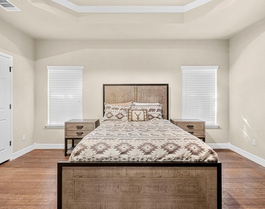 208 Terry Meadow Ln - Photo Thumbnail 17