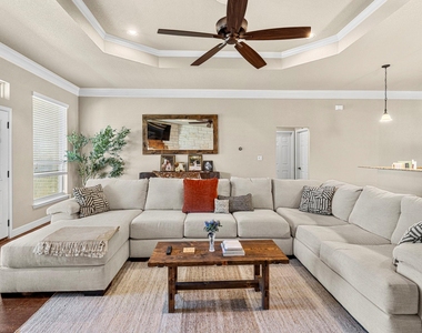 208 Terry Meadow Ln - Photo Thumbnail 15