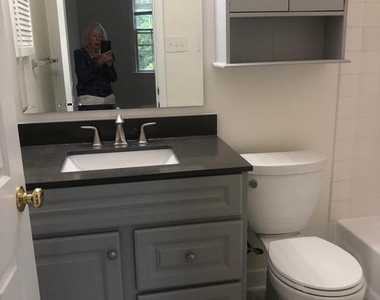 3249 B Sutton Place Nw - Photo Thumbnail 7