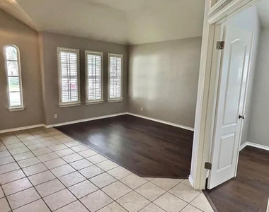 2107 Bent Tree Ct - Photo Thumbnail 2
