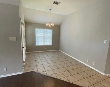 2107 Bent Tree Ct - Photo Thumbnail 19