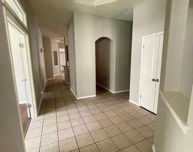 2107 Bent Tree Ct - Photo Thumbnail 8