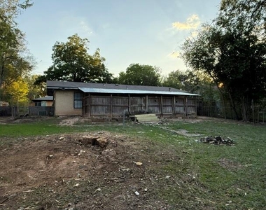 308 E Lola Dr - Photo Thumbnail 19