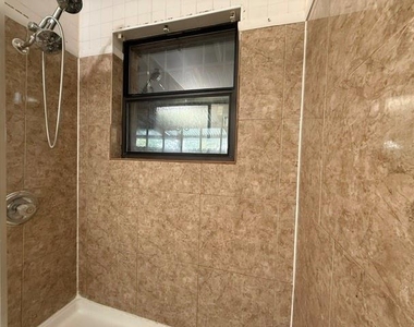308 E Lola Dr - Photo Thumbnail 10