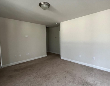 10602 W Turnbull Loop - Photo Thumbnail 7