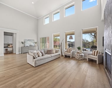 15705 Colinas Cv - Photo Thumbnail 8