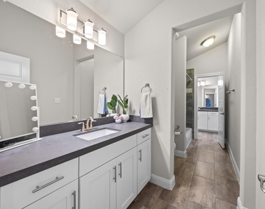 15705 Colinas Cv - Photo Thumbnail 28