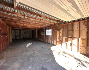 305 Cougar Ave N - Photo Thumbnail 23