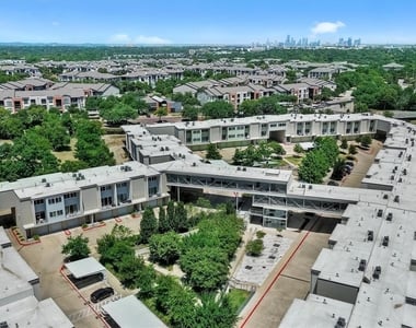 604 N Bluff Dr - Photo Thumbnail 4