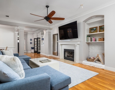 10025 Scull Creek Dr - Photo Thumbnail 5
