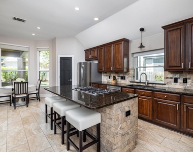10025 Scull Creek Dr - Photo Thumbnail 10