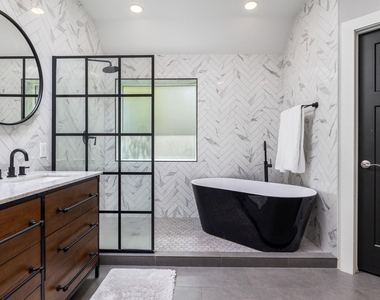 10025 Scull Creek Dr - Photo Thumbnail 16