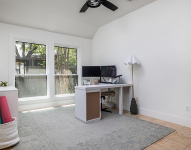 10025 Scull Creek Dr - Photo Thumbnail 3