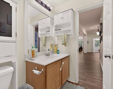 2400 White Stallion Way - Photo Thumbnail 23