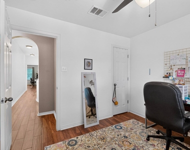 2400 White Stallion Way - Photo Thumbnail 24