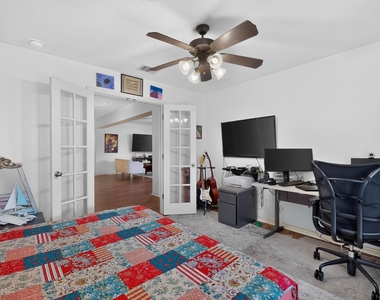2400 White Stallion Way - Photo Thumbnail 25