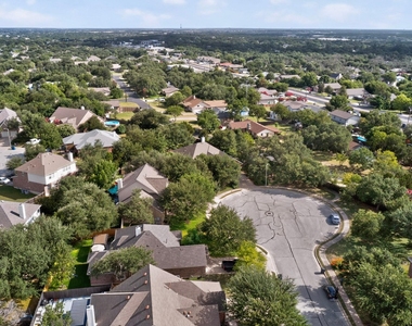 2400 White Stallion Way - Photo Thumbnail 38