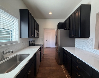 413 Seawind - Photo Thumbnail 4