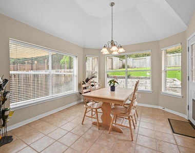 12909 Majestic Oaks Dr - Photo Thumbnail 15