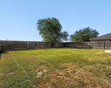187 Ames Cv - Photo Thumbnail 25