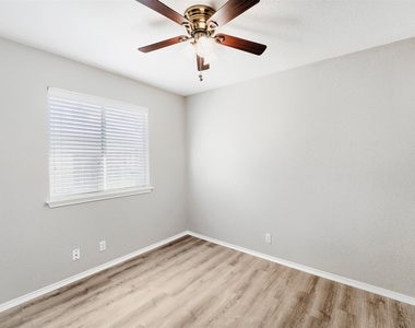 187 Ames Cv - Photo Thumbnail 19