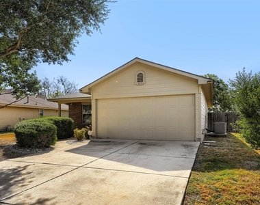 187 Ames Cv - Photo Thumbnail 2