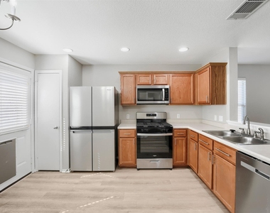 187 Ames Cv - Photo Thumbnail 7