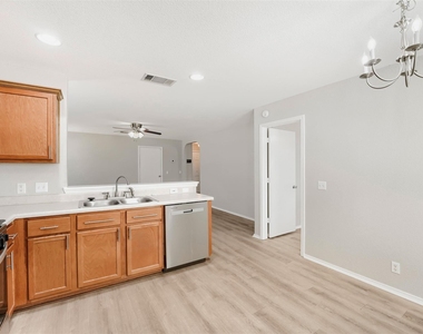 187 Ames Cv - Photo Thumbnail 8