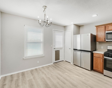 187 Ames Cv - Photo Thumbnail 9