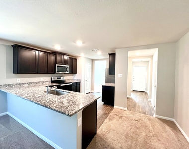 1033 Riverdale Cv - Photo Thumbnail 1