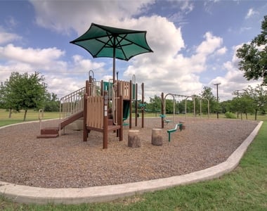 2211 Creekside C Ln - Photo Thumbnail 24