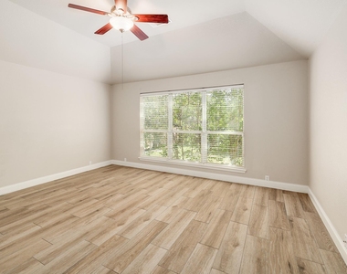 11001 Jockey Bluff Dr - Photo Thumbnail 14
