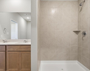 2714 Foss Rd - Photo Thumbnail 19