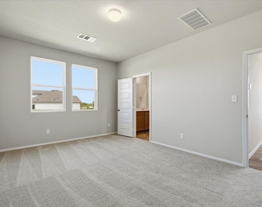 2714 Foss Rd - Photo Thumbnail 17