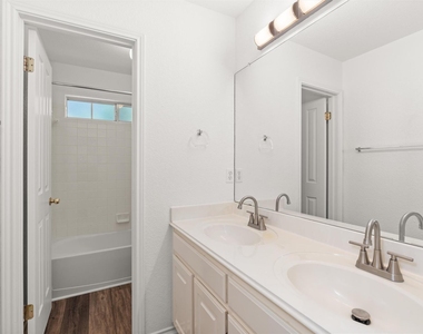 104 Whitechapel Ct - Photo Thumbnail 19