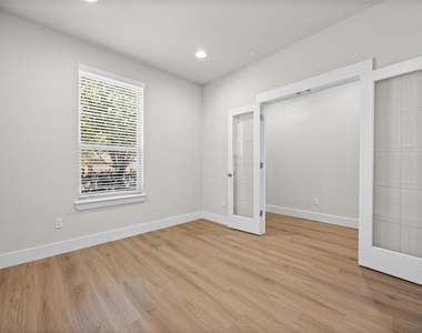 1516 William Bee Dr - Photo Thumbnail 5