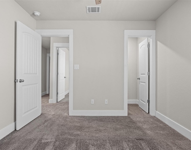 1516 William Bee Dr - Photo Thumbnail 33