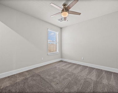 1516 William Bee Dr - Photo Thumbnail 32