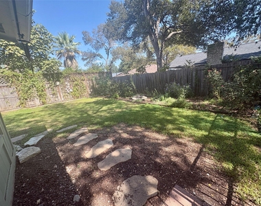 2512 Baxter Dr - Photo Thumbnail 26