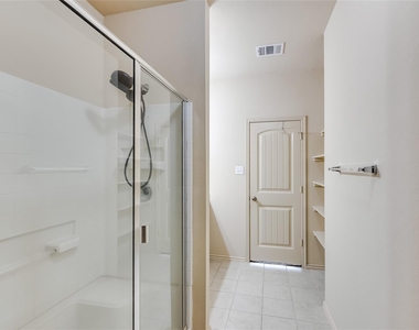 125 Wedgewood Way - Photo Thumbnail 18