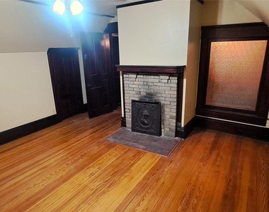 105 Davis Dr - Photo Thumbnail 19