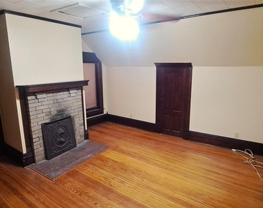 105 Davis Dr - Photo Thumbnail 17