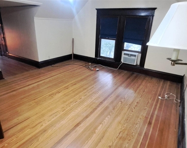 105 Davis Dr - Photo Thumbnail 9