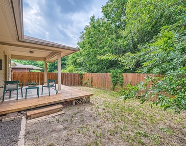 11017 Short Springs Dr - Photo Thumbnail 16