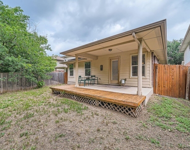 11017 Short Springs Dr - Photo Thumbnail 17