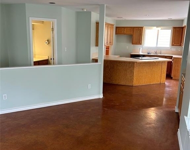 29 Wood Glen Dr - Photo Thumbnail 1