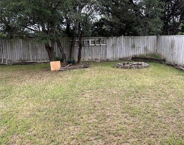 29 Wood Glen Dr - Photo Thumbnail 12